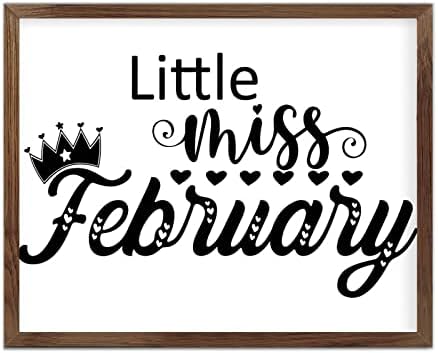 A kis Miss február Keretes Fa Emléktábla Szerelmes Szív Fa Alá Little Miss február Fából készült Emléktábla A Keret